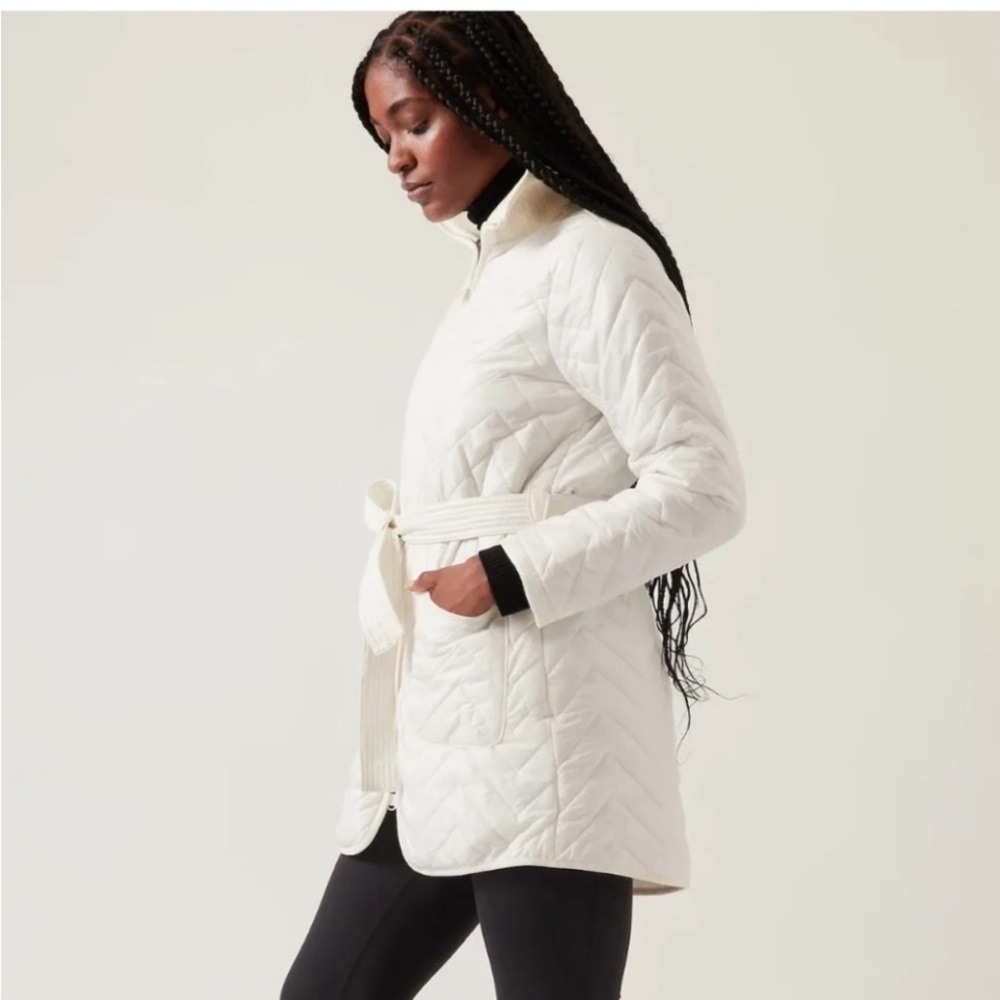 Athleta white Mendocino quilted  Coat size S